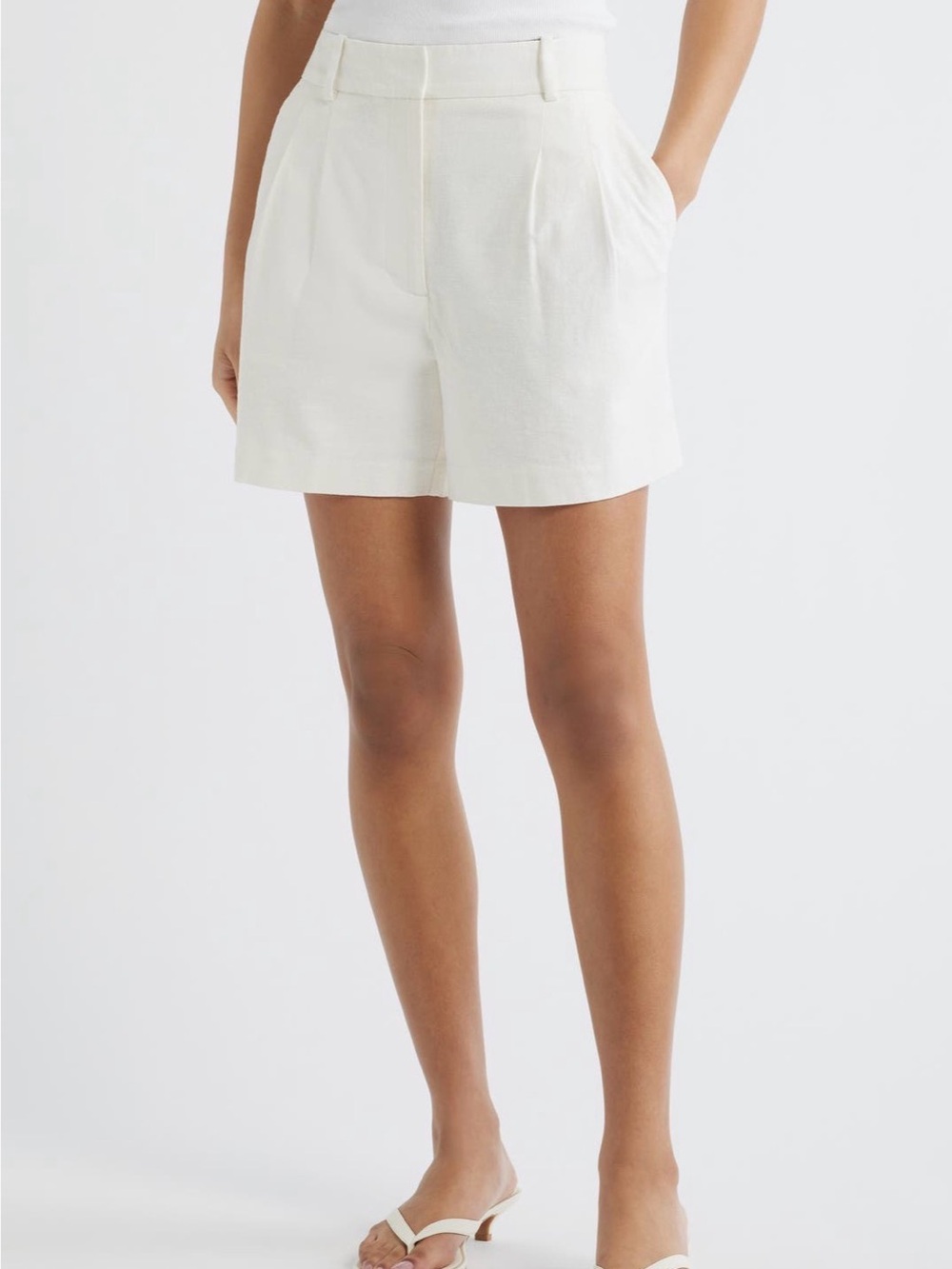 Open Edit Everyday Pleated Linen
Blend Shorts